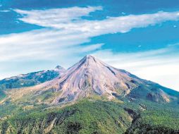 El Nevado de Colima forma parte de un Área Natural Protegida federal que resguarda ecosistemas de pino, oyamel y encino. CORTESÍA