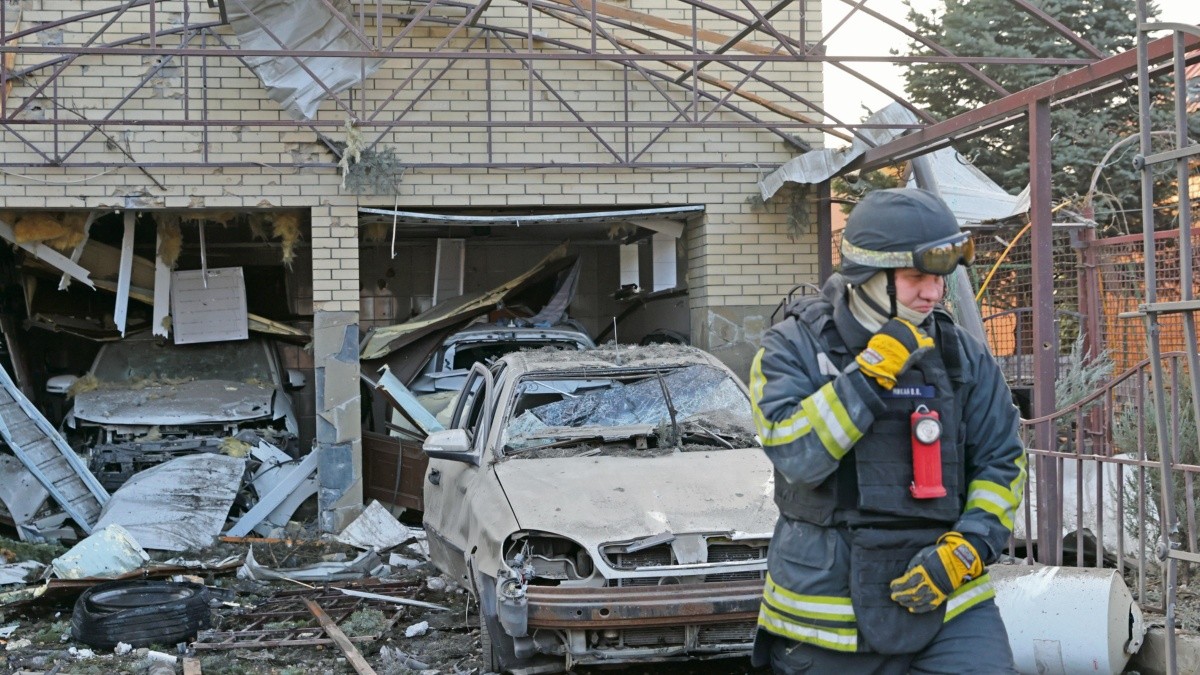 Ataque ruso en Odesa deja 8 muertos y 27 heridos, mientras se preparan reuniones diplomáticas clave