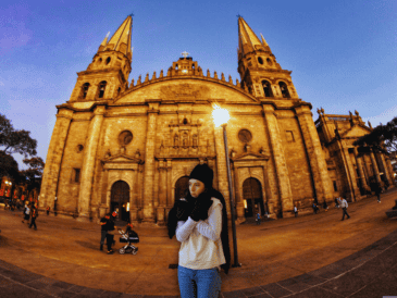 El pronóstico del clima para Guadalajara será fresco para toda la semana, con mínimas por debajo de los 10 °C. ESPECIAL / CANVA