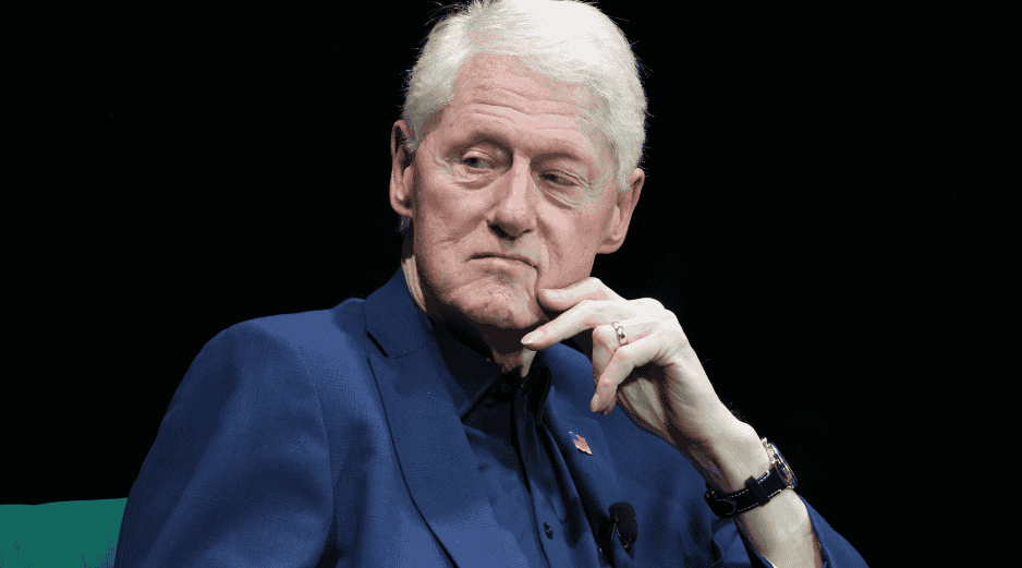 Los documentos desclasificados de Epstein incluyen al menos otras cinco imágenes de Clinton. EFE/ O. Guzmán