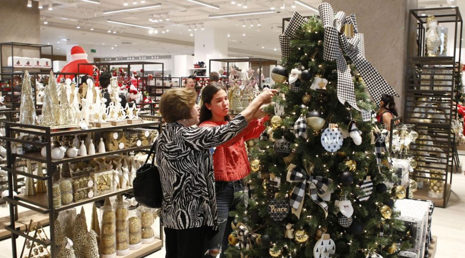 Liverpool es la marca más asociada a la Navidad en México, y la primera opción para comprar en tiendas físicas esta temporada. EL INFORMADOR/Archivo