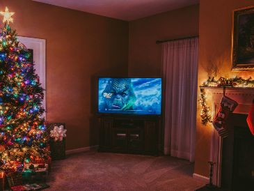 Esta Navidad hay opciones ideales de películas para ver en familia. UNSPLASH / J. HERRERA