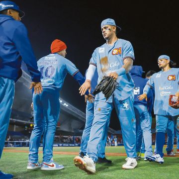 La actividad de los Charros de Jalisco aporta un ingrediente especial a estas fechas, al mantener vivo el interés por el beisbol invernal. CORTESÍA/Charros de Jalisco