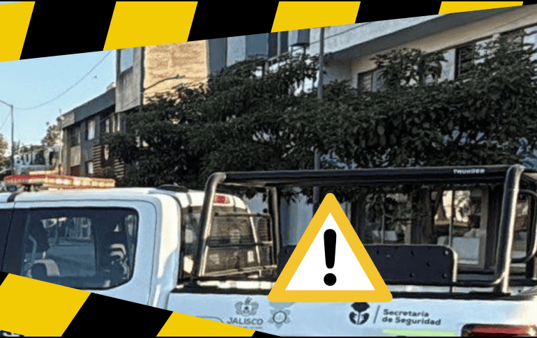 En el vehículo particular viajaban un hombre y una mujer de entre 35 a 40 años y un menor de siete años. ESPECIAL