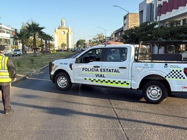 Tras la valoración de los servicios médicos se confirmó que la motociclista, de quien no se brindaron mayores datos, ya había perdido la vida. ESPECIAL/Policía Vial