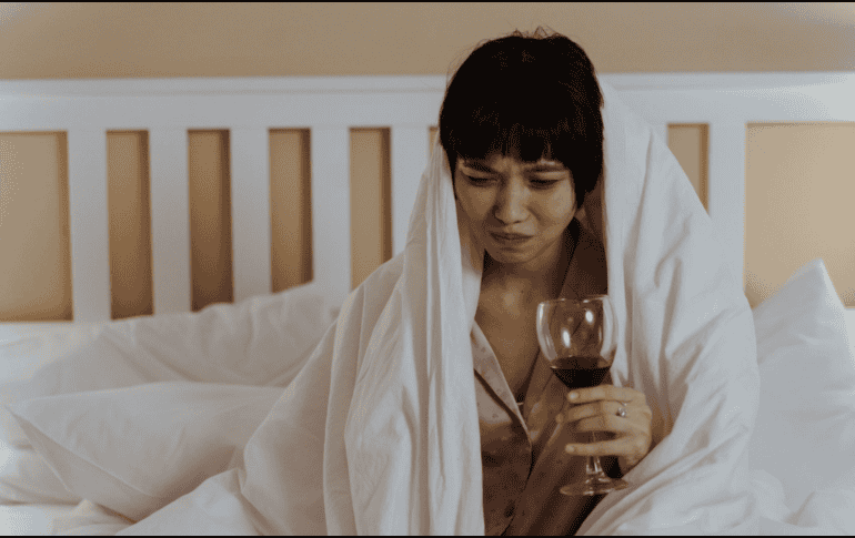 Disfrutar de las celebraciones también implica tomar medidas para cuidar el organismo y mantenerse con energía al día siguiente. CANVA