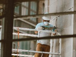 Las empresas están obligadas a pagar un salario mínimo a sus empleados. UNSPLASH / J. TYSON