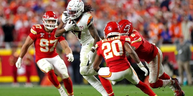 NFL: Navidad gris en Kansas City; los Broncos sepultan una era