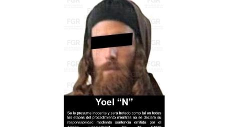 Yoel Alter forma parte de la secta Lev Tahor, fundada en Jerusalén en 1988 y que es señalada de abuso infantil, pedofilia, secuestros y negligencia de menores. X/FGRMexico
