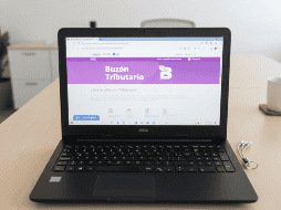 Aunque el uso del Buzón Tributario no es nuevo, la autoridad fiscal otorgó una prórroga para su activación obligatoria. ESPECIAL / GEMINI, IA