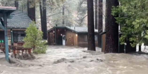 California: Lluvias intensas e inundaciones repentinas golpean el estado