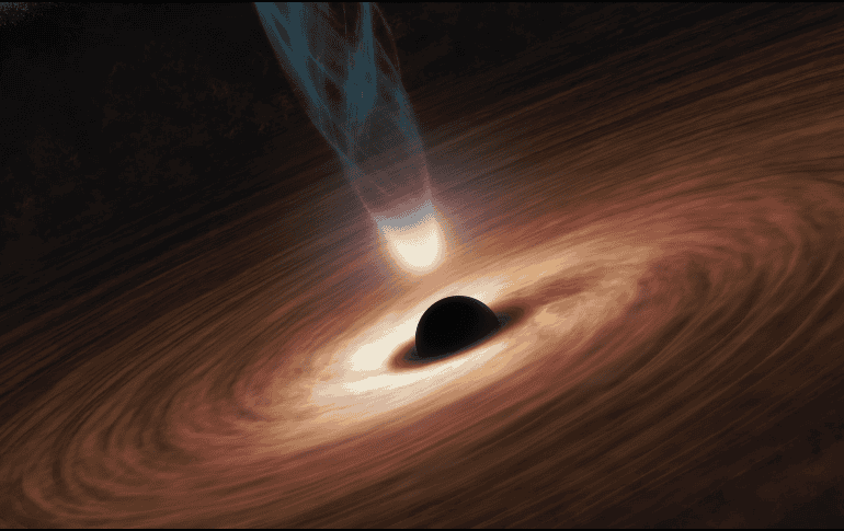 La galaxia se encuentra en un entorno muy especial: el centro del cúmulo galáctico Virgo, un gigantesco sistema que contiene miles de galaxias. ESPECIAL