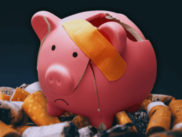 Aunque el ajuste al precio de los cigarros aplica a partir de 2026, en algunas tiendas ya han empezado a realizar el cambio. ESPECIAL / CANVA