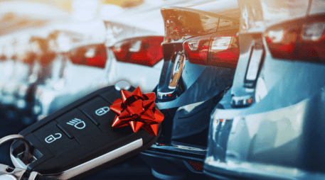 La caída en la venta de autos importados ante los vehículos de fabricación nacional refleja, en parte, una recomposición de la demanda del mercado externo. ESPECIAL / CANVA