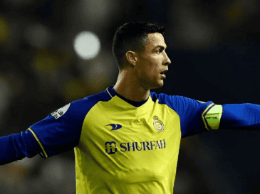 Cristiano suma casi mil anotaciones después de formar parte de reconocidos clubes, como Sporting, Manchester United, Real Madrid, Juventus y, ahora, el Al Nassr. EFE / ARCHIVO