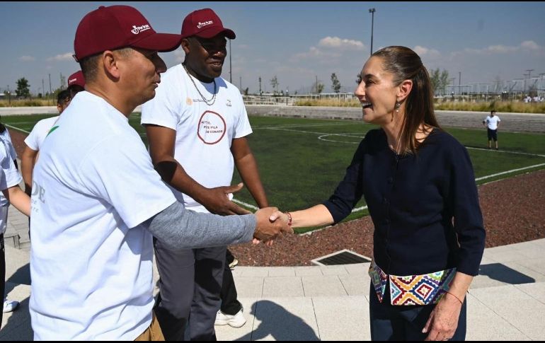 En su recorrido por las instalaciones del Parque, la Mandataria estuvo acompañada por Delfina Gómez, gobernadora del Estado de México. ESPECIAL/Presidencia de México