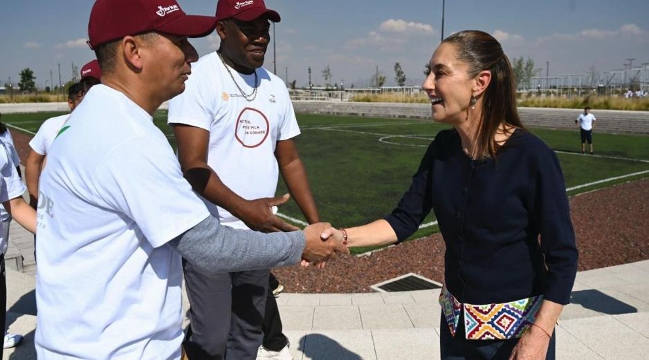 En su recorrido por las instalaciones del Parque, la Mandataria estuvo acompañada por Delfina Gómez, gobernadora del Estado de México. ESPECIAL/Presidencia de México