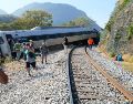 El descarrilamiento ocurrió entre las poblaciones de Chívela y Nizanda, en el kilómetro Z-230+290, con dirección al municipio de Matías Romero Avendaño, sobre la Línea Z. ESPECIAL / SUN