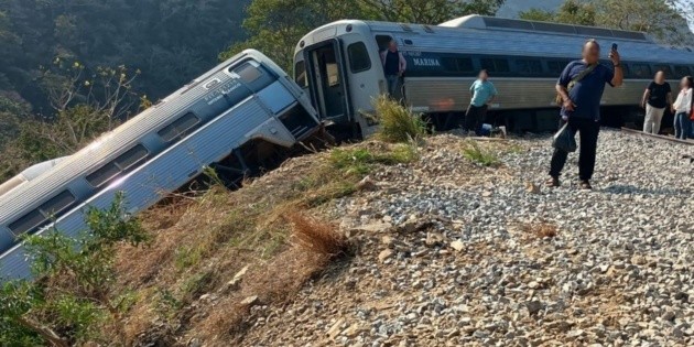 Semar activa operativo de emergencia por el descarrilamiento del Tren Interoce&aacute;nico en Oaxaca