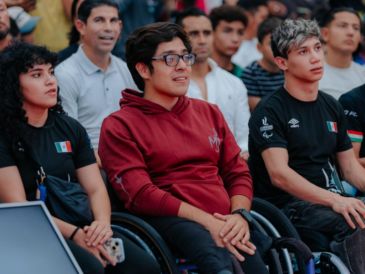 El apoyo benefició a 69 mujeres y 87 hombres que practican disciplinas como natación, atletismo, futbol, ballet y clavados. CORTESÍA