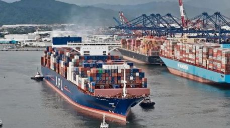 El paquete arancelario tiene como objetivo central el proteger los más de 350 mil empleos en industrias afectadas por las importaciones de países con los que no se tiene tratado comercial. AFP/ Archivo