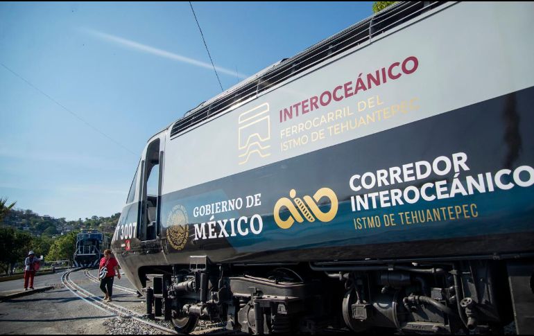 La Secretaría de Marina informó que ya fueron recuperados en su totalidad los 13 cuerpos de las personas que perdieron la vida en el accidente. EFE/L. Villalobos