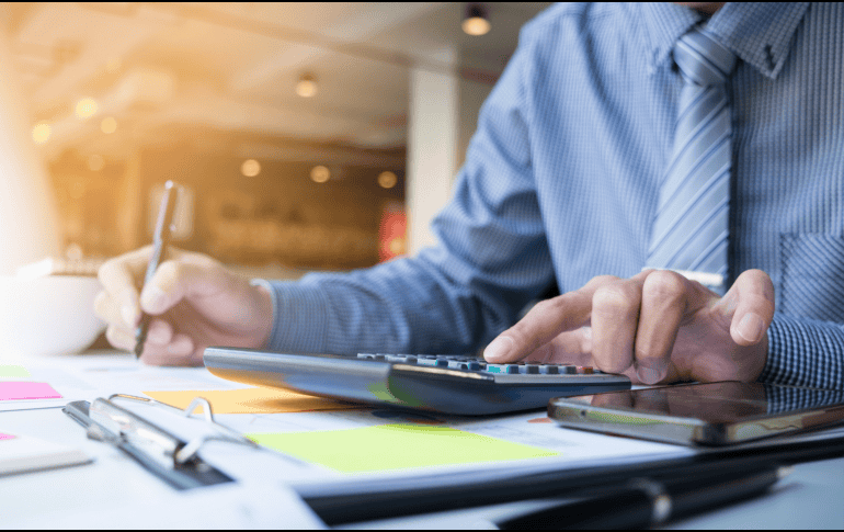 Elegir a un profesional confiable no solo facilita el cumplimiento de tus obligaciones fiscales, también protege tu patrimonio y te brinda tranquilidad frente a la autoridad tributaria. CANVA