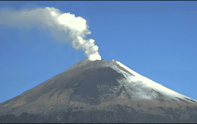 El día de hoy, el Popocatépetl emitió 16 exhalaciones de baja intensidad acompañadas de vapor de agua gases volcánicos y ligeras cantidades de ceniza. CAPTURA DE PANTALLA / cenapred.unam.mx
