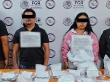 Elementos de la Fiscalía General de la República (FGR), Secretaría de Marina (Semar) y Secretaría de Seguridad y Protección Ciudadana (SSPC) catearon un inmueble en el puerto de Progreso donde detuvieron a dos personas. ESPECIAL