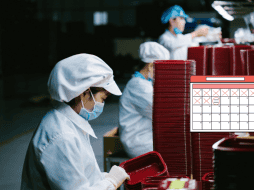 Trabajadores como estudiantes empiezan a revisar el calendario 2026 para identificar los días de descanso obligatorio. PIXABAY / CANVA