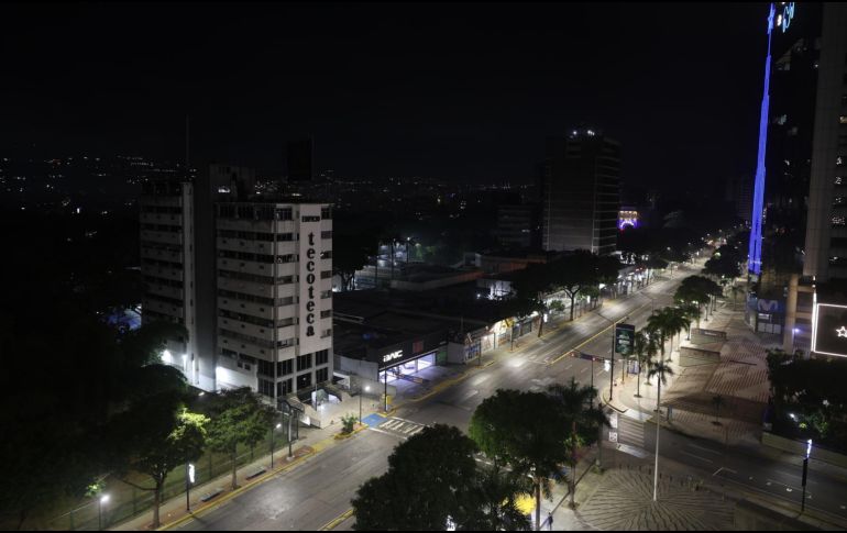 Vista de las calles de Caracas, Venezuela el 03 de enero de 2025 después de algunas detonaciones y explosiones. EFE / MIGUEL GUTIÉRREZ