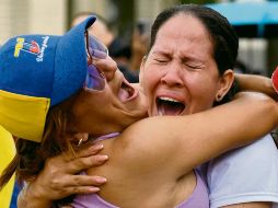 Venezolanos celebran en las calles el fin del Gobierno de Maduro, tras confirmarse su caída en el poder, con escenas de júbilo y esperanza. EL UNIVERSAL