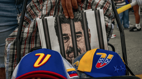 En el escrito se describe a Venezuela, país liderado hasta ayer por Maduro, como una región geográficamente privilegiada para los traficantes de drogas. AFP / G. VIERA