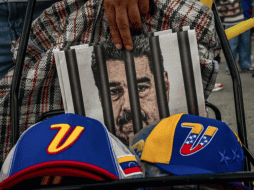 En el escrito se describe a Venezuela, país liderado hasta ayer por Maduro, como una región geográficamente privilegiada para los traficantes de drogas. AFP / G. VIERA