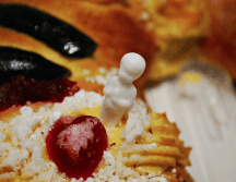 Estos pequeños muñecos blancos están hechos de polipropileno, también conocido como plástico No. 5. GOBIERNO DE MÉXICO