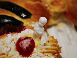 Estos pequeños muñecos blancos están hechos de polipropileno, también conocido como plástico No. 5. GOBIERNO DE MÉXICO