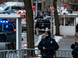 A la llegada de Maduro a Estados Unidos, fue conducido en un convoy compuesto por cinco vehículos y bajo una fuerte escolta policial. EFE / A. Colmenares