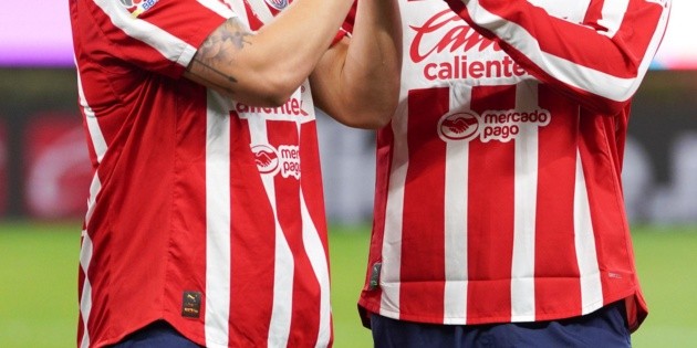 Chivas tendr&aacute; baja importante para el debut ante Pachuca