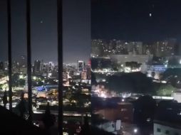 En redes sociales circularon videos en los que se escuchan disparos cerca del palacio presidencial de Miraflores. ESPECIAL.