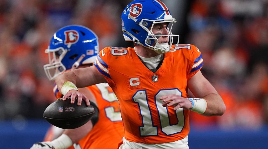 Tras 18 semanas de colisiones, estrategias magistrales y desilusiones de último segundo, el campo de batalla ha quedado limpio. AP/ D. Zalubowski.