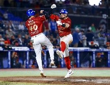 Julián Ornelas pegó un cuadrangular de tres carreras en la quinta entrada para sentenciar el juego. CORTESÍA/Charros de Jalisco