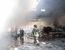 El fuego provenía de uno de los camiones revolvedores de la concretera en Tlaquepaque. SUN/ARCHIVO