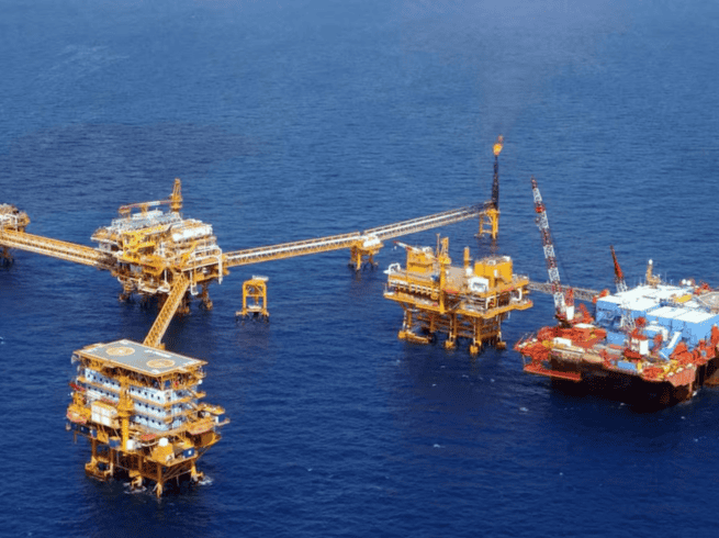 Pemex declaró en diciembre ante la bolsa estadounidense que su filial Gasolinas Bienestar había enviado 17.200 bpd de crudo y 2.000 bpd de productos petrolíferos a Cuba en los nueve meses hasta finales de septiembre. PEMEX