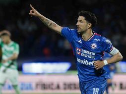 El uruguayo ganó un título de Liga MX, la Copa de Campeones de la Concacaf y dos Campeón de Campeones con los cementeros. SUN/