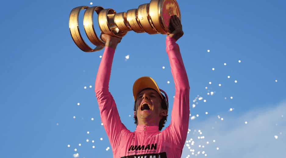 En su último año como ciclista profesional, Simon Yates logró varios resultados destacados. AP/ARCHIVO