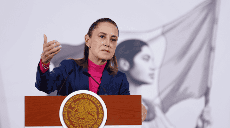 Sheinbaum reiteró que no se puede tolerar que EU intervenga en Venezuela. EFE / S. GUTIÉRREZ