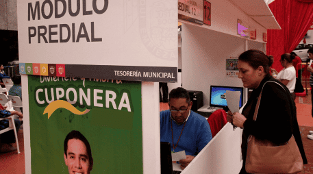 Pagar a tiempo el predial y el agua no solo evita recargos, también permite aprovechar descuentos especiales durante los primeros meses del año. NOTIMEX/ARCHIVO