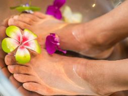 Hay variedad de remedios caseros para quitar el olor a pies. UNSPLASH / R. ENSTAD