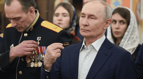 Putin ha argumentado que, al igual que Estados Unidos, se irritaría ante cualquier presencia militar extranjera en el hemisferio occidental. EFE/V. PROKOFYEV/KREMLIN POOL