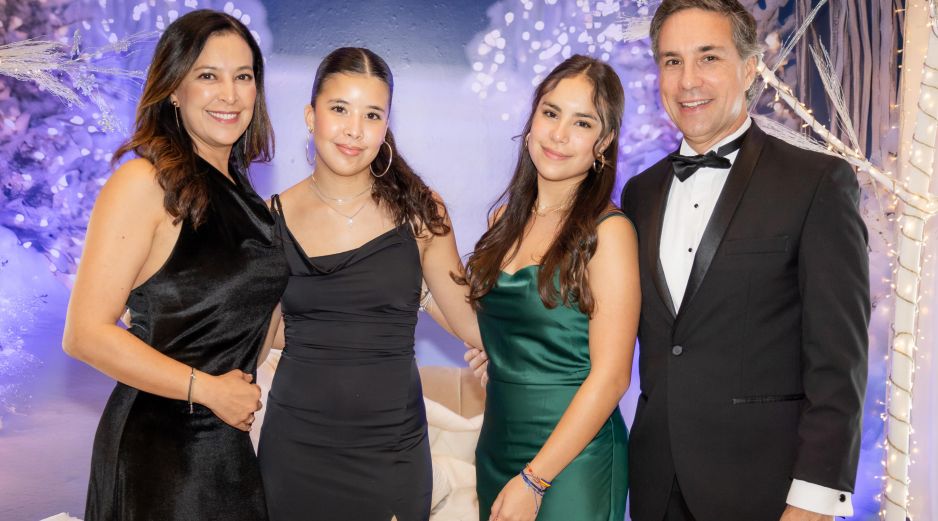 Carolina Rodríguez, Emma García, Sophie García y Michel García. GENTE BIEN JALISCO / Celebración de Año Nuevo en Hyatt Regency Andares Guadalajara